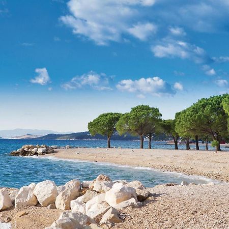 Cozy Apartment In Crikvenica With Kitchen ภายนอก รูปภาพ